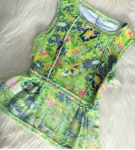 Colorful green pendulum top